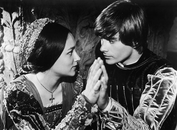 750px x 552px - Romeo and Juliet' actors file child-abuse suit for 1968 nude scene filmed  while they were teens
